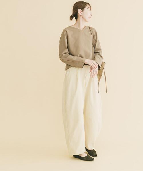 ITEMS URBANRESEARCH(アイテムズ アーバンリサーチ)の「カットミラノプルオーバー(Tシャツ/カットソー・レディース・ホワイト系その他/ベージュ/ブラック・FREE)」の19枚目の写真