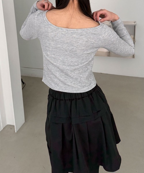 4INT.（フォイント）の「【一体型デザイン】アイレット バックバンディング レイヤード スカート パンツ（スカート・レディース・ブラック/チャコール・FREE）」の7枚目の写真