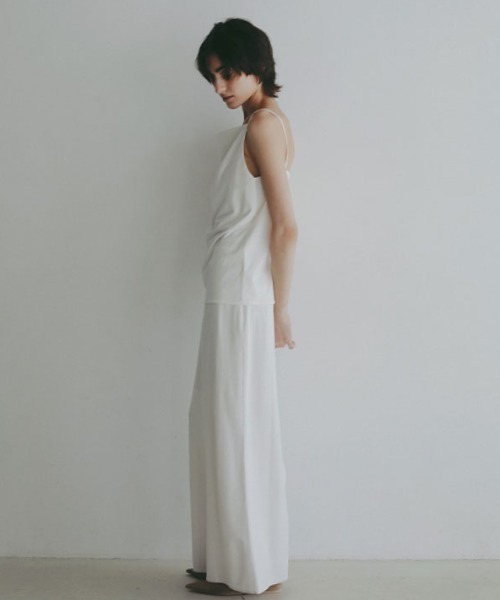 ETRE TOKYO（エトレトウキョウ）の「【先行予約限定 10%OFF】キュプラジャージキャミソール（キャミソール・レディース・ブラック/ホワイト/ブラウン・FREE）」の11枚目の写真