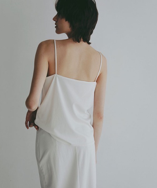 ETRE TOKYO（エトレトウキョウ）の「【先行予約限定 10%OFF】キュプラジャージキャミソール（キャミソール・レディース・ブラック/ホワイト/ブラウン・FREE）」の12枚目の写真