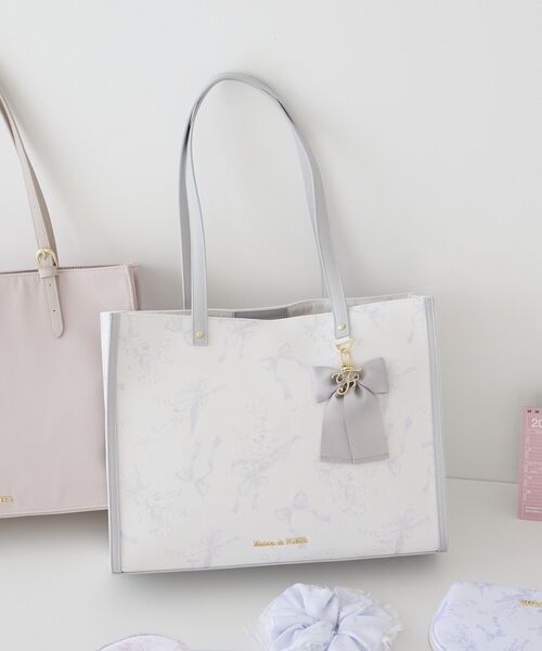 Maison de FLEUR｜メゾン ド フルールのトートバッグ（花柄