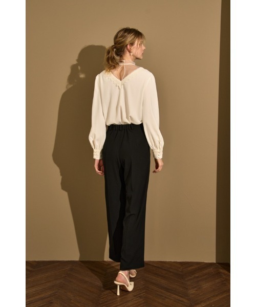 ERADIE（エラディエ）の「Sheer Tucked Blouse  シアー＆タックブラウス（シャツ/ブラウス・レディース・オフホワイト/ブラック/ベージュ・FREE）」の14枚目の写真