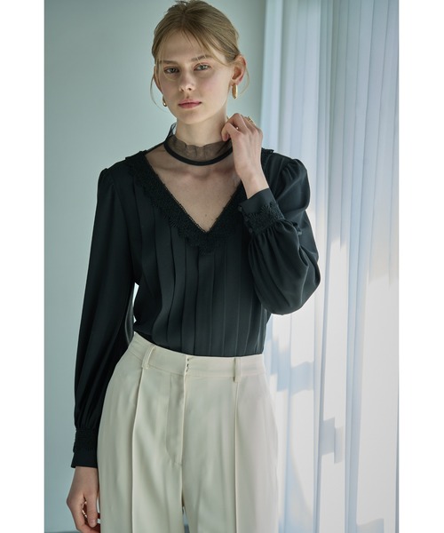 ERADIE（エラディエ）の「Sheer Tucked Blouse  シアー＆タックブラウス（シャツ/ブラウス・レディース・オフホワイト/ブラック/ベージュ・FREE）」の19枚目の写真
