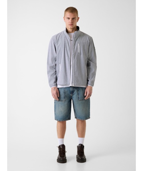 GUESS JEANS（ゲスジーンズ）の「GUESS JEANS Packable Jacket ジャケット ブルゾン（ブルゾン・メンズ・ホワイト×ブラック・SMALL/MEDIUM/LARGE/X-LARGE/XX-LARGE）」の4枚目の写真