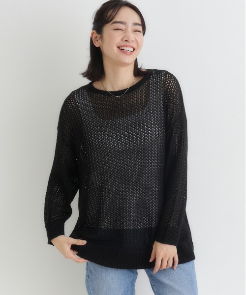 Right-on（ライトオン）の「【HONEYSUCKLE ROSE】透かし編みニットプルオーバー (シアーニット / ドロップショルダー / レイヤード)（ニット/セーター・レディース・ブラック/ライトイエロー/キナリ・L/M）」の4枚目の写真