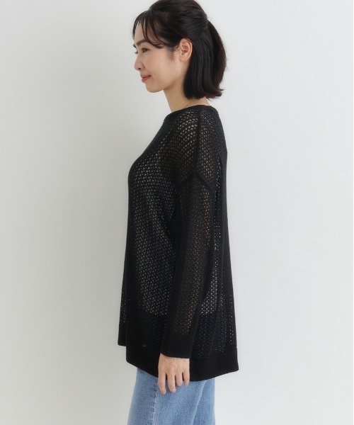 Right-on（ライトオン）の「【HONEYSUCKLE ROSE】透かし編みニットプルオーバー (シアーニット / ドロップショルダー / レイヤード)（ニット/セーター・レディース・ブラック/ライトイエロー/キナリ・L/M）」の5枚目の写真