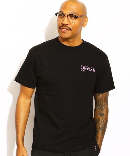 ROTAR(ローター)の「Match Maker Tee(Tシャツ/カットソー・メンズ・ホワイト/ブラック/イエロー系その他/ベビーピンク・SMALL/MEDIUM/LARGE/X-LARGE)」の6枚目の写真