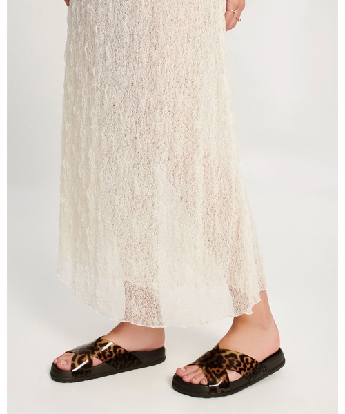 melissa(メリッサ)の「MELISSA COZY SLIDE II AD(サンダル・レディース・ブラウン/ベージュ/ブラック・35-36/37/39/38)」の13枚目の写真