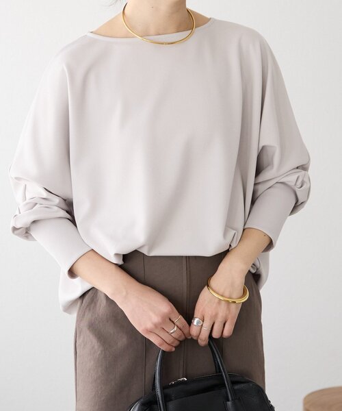 RIVE DROITE（リヴドロワ）の「【万能ブラウス】カットジョーゼットドルマンプルオーバー（Tシャツ/カットソー・レディース・チャコールグレー/オフホワイト/ベージュ・FREE）」の3枚目の写真