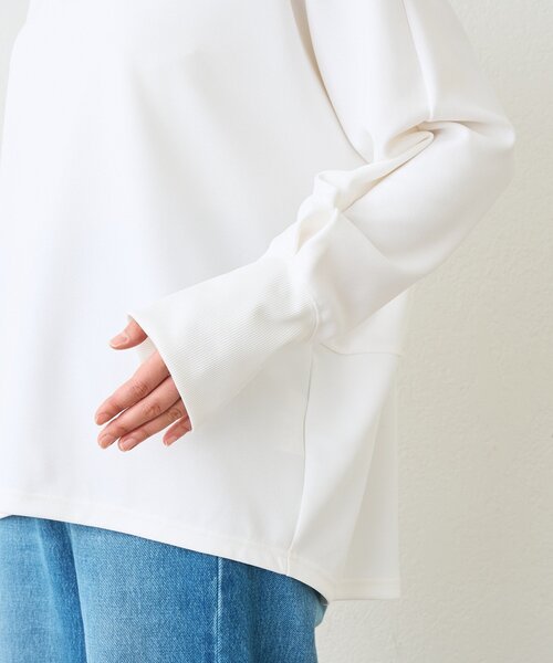 RIVE DROITE（リヴドロワ）の「【万能ブラウス】カットジョーゼットドルマンプルオーバー（Tシャツ/カットソー・レディース・チャコールグレー/オフホワイト/ベージュ・FREE）」の14枚目の写真