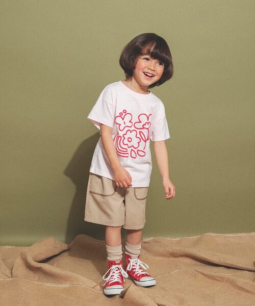 aBity select（アビティセレクト）の「【aBity select./アビティセレクト】ニュアンスフラワープリント半袖Tシャツ（Tシャツ/カットソー・キッズ・ライトピンク/チャコールグレー/アイボリー・90/100/110/120/130）」の4枚目の写真
