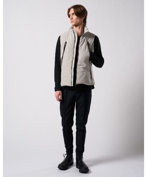 wjk（ダヴルジェイケイ）の「solid zip vest（ベスト・メンズ・グレー系その他/スミクロ・SMALL/MEDIUM/LARGE/X-LARGE）」の16枚目の写真