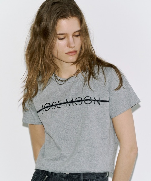 JOSE MOON(ジョゼムーン)の「MINIMUM LOGO TSHIRT/ミニマムロゴTシャツ(Tシャツ/カットソー・レディース・ホワイト/グレー/ブラック・FREE)」の6枚目の写真