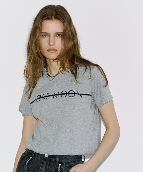 JOSE MOON(ジョゼムーン)の「MINIMUM LOGO TSHIRT/ミニマムロゴTシャツ(Tシャツ/カットソー・レディース・ホワイト/グレー/ブラック・FREE)」の5枚目の写真