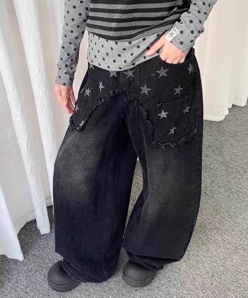 FUNdaysion(ファンデイション)の「スター柄フリンジワイドデニムパンツ/バルーンデニムパンツ(デニムパンツ・レディース・ブルー/ブラック・S/M/L)」の4枚目の写真