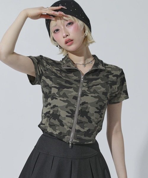ANAP(アナップ)の「カモフラ ダブルジップ トップス(Tシャツ/カットソー・レディース・カーキ/グレー・F)」の14枚目の写真