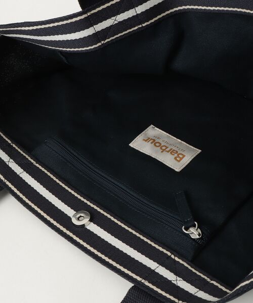 Barbour(バブアー)の「ロゴ ホリディ トートバッグ(トートバッグ・レディース・ネイビー・ONE SIZE)」の8枚目の写真