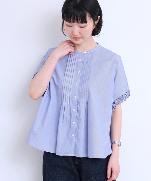 l'atelier du savon(アトリエドサボン)の「さき編みお花のふんわりブラウス(シャツ/ブラウス・レディース・ホワイト/グリーン/ダークブラウン/ブルー・FREE)」の1枚目の写真