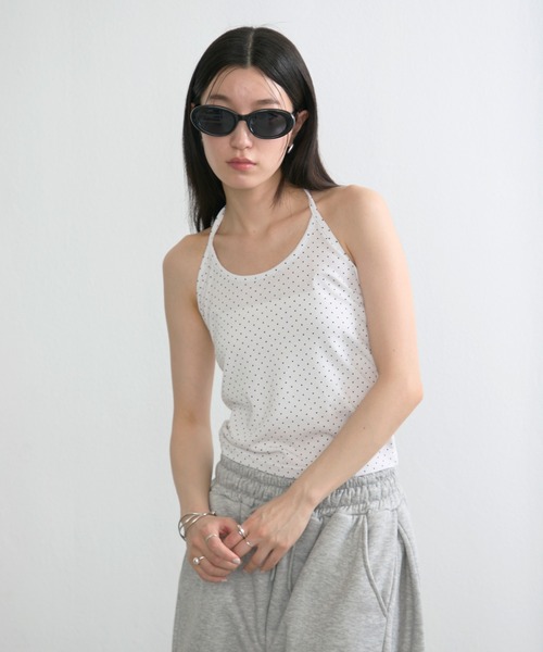 NUJOH(ヌゾ)の「Dot Halter Sleeveless Top / ドットホルターネックノースリーブトップス(タンクトップ・レディース・グレー/アイボリー/ブラック・FREE)」の11枚目の写真