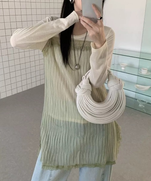 CHUN CHUN NOTES(チュンチュンノーツ)の「26SS/シアープリーツレースキャミワンピース(キャミソール・レディース・グリーン/アイボリー/ブラック/グレー・F)」の7枚目の写真