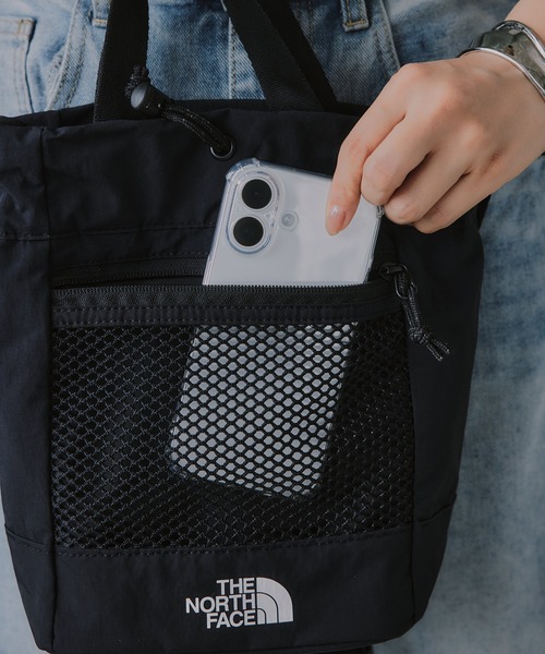 THE NORTH FACE(ザノースフェイス)の「【THE NORTH FACE】LINDEN MESH BUCKET BAG MINI(ショルダーバッグ・レディース・ブラック・FREE)」の4枚目の写真
