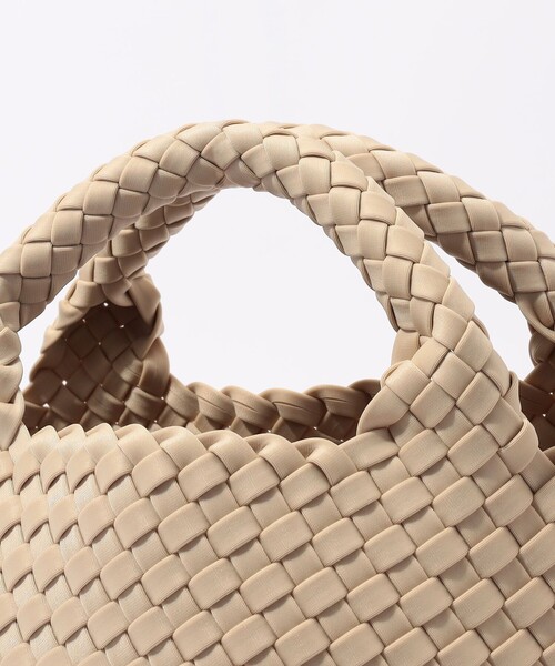 NAGHEDI(ナゲディ)の「NAGHEDI St. Barths Small Tote(トートバッグ・レディース・ライトベージュ/ダークブラウン/ブラック・FREE)」の10枚目の写真