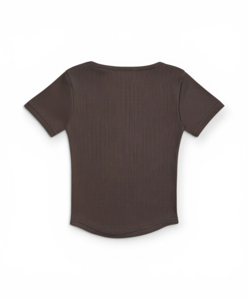 BORN SLIPPY(ボーンスリッピー)の「Bully Square Neck T-shirt (Brown)(Tシャツ/カットソー・レディース・その他・FREE)」の2枚目の写真