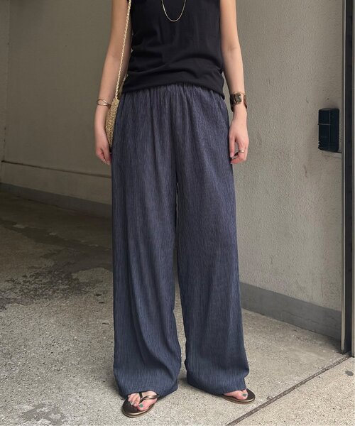 LBC（エルビーシー）の「エアプリーツワイドイージーパンツ（その他パンツ・レディース・チェリーレッド/ブラック/チャコール/ネイビー/ベージュ・L/M）」の4枚目の写真