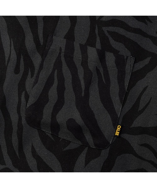 CALEE（キャリー）の「ZEBRA FLAME PATTERN S/S SH＜EXCLUSIVE＞（シャツ/ブラウス・メンズ・ブラック/ホワイト・X-LARGE/LARGE/MEDIUM）」の6枚目の写真