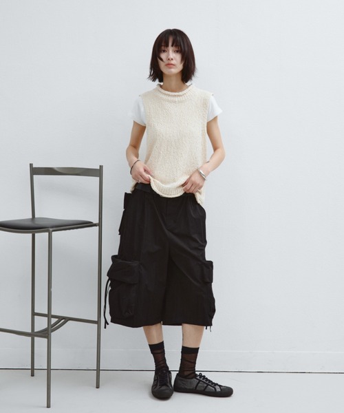 ANF.MUU(アンフムー)の「バックスリットスリーブレスニット(ニット/セーター・レディース・ブラック/ホワイト/ブラウン・FREE)」の20枚目の写真