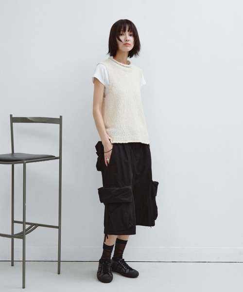 ANF.MUU(アンフムー)の「バックスリットスリーブレスニット(ニット/セーター・レディース・ブラック/ホワイト/ブラウン・FREE)」の21枚目の写真
