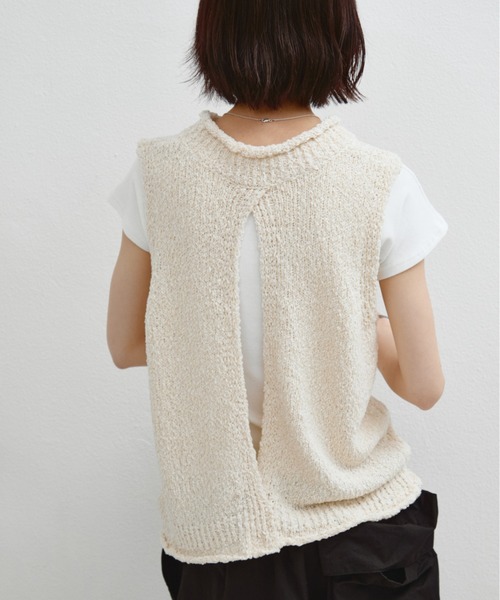 ANF.MUU(アンフムー)の「バックスリットスリーブレスニット(ニット/セーター・レディース・ブラック/ホワイト/ブラウン・FREE)」の16枚目の写真