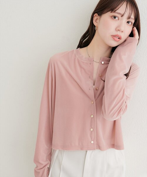 natural couture（ナチュラルクチュール）の「クルーネックベロアカーデ（カーディガン/ボレロ・レディース・ピンク/ブラック/チャコールグレー/ブラウン/ネイビー/アイボリー/グレイッシュベージュ・FREE）」の7枚目の写真