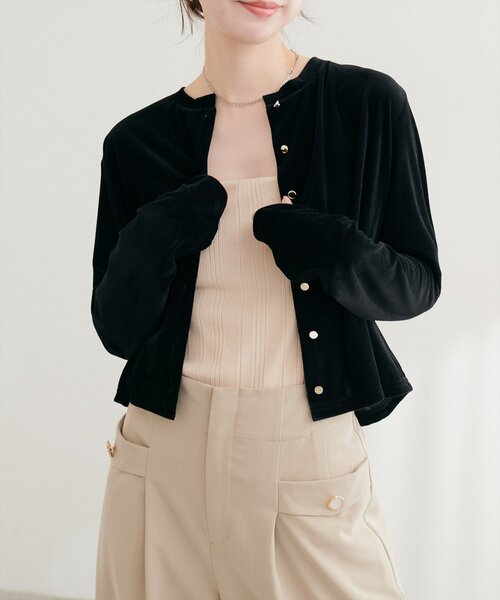 natural couture(ナチュラルクチュール)の「クルーネックベロアカーデ(カーディガン/ボレロ・レディース・ピンク/ブラック/チャコールグレー/ブラウン/ネイビー/アイボリー/グレイッシュベージュ/ドット・FREE)」の9枚目の写真