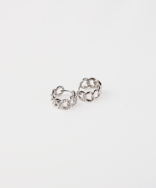 MIMILINE(ミミライン)の「チェーン×ビジューフープミニピアス(ピアス(両耳用)・レディース・シルバー/ピンクゴールド・FREE)」の4枚目の写真