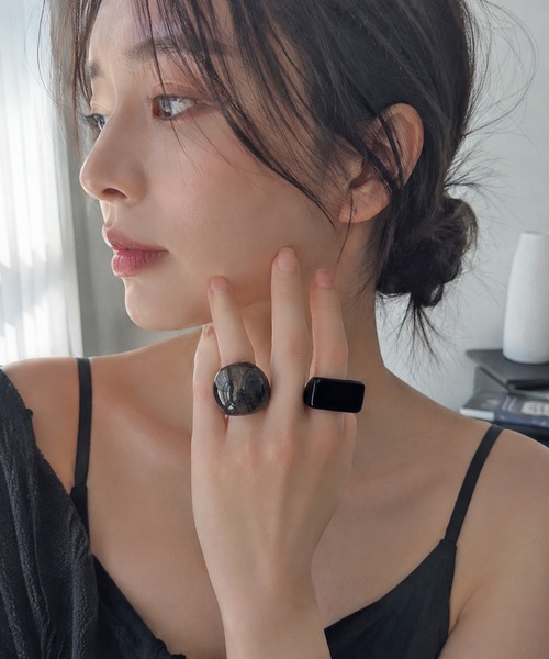 NOLITA LABORATORY(ノリータラボラトリー)の「【 NOLITA / ノリータ 】4点セット ボリューム アクリル リング(リング・レディース・ブラック・FREE)」の3枚目の写真