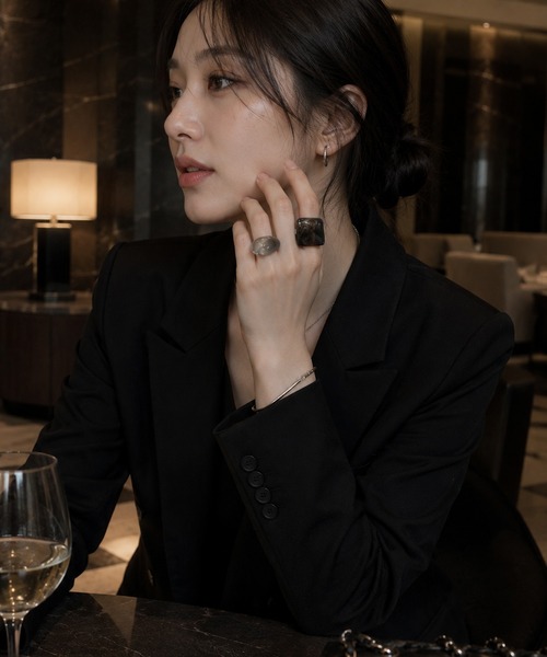 NOLITA LABORATORY(ノリータラボラトリー)の「【 NOLITA / ノリータ 】4点セット ボリューム アクリル リング(リング・レディース・ブラック・FREE)」の5枚目の写真