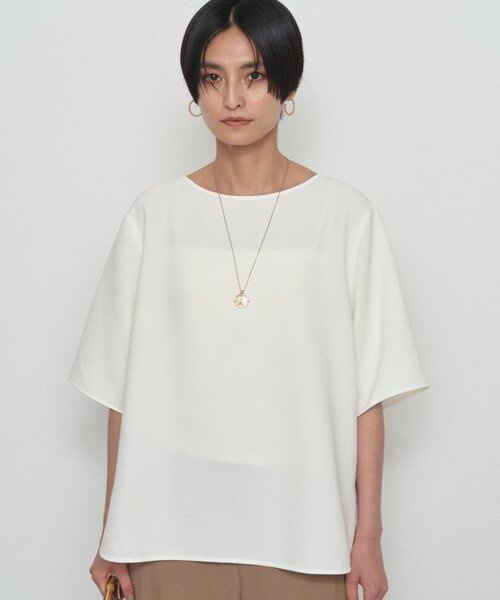 LOUNGEDRESS（ラウンジドレス）の「《気楽に着られて上品に決まる/体型カバー》Tブラウス（シャツ/ブラウス・レディース・ブラック/オフホワイト・FREE）」の14枚目の写真