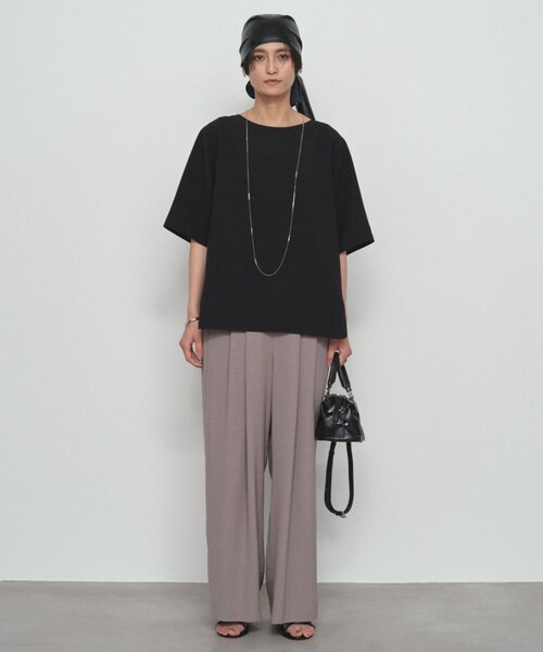 LOUNGEDRESS（ラウンジドレス）の「《気楽に着られて上品に決まる/体型カバー》Tブラウス（シャツ/ブラウス・レディース・ブラック/オフホワイト・FREE）」の10枚目の写真