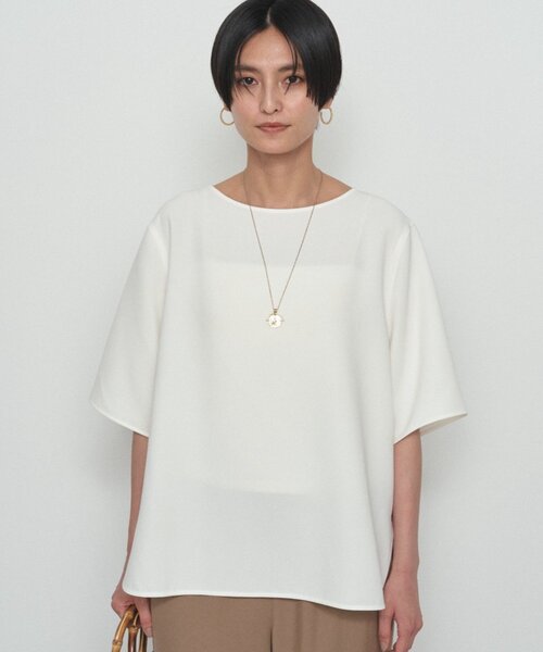 LOUNGEDRESS（ラウンジドレス）の「《気楽に着られて上品に決まる/体型カバー》Tブラウス（シャツ/ブラウス・レディース・ブラック/オフホワイト・FREE）」の18枚目の写真