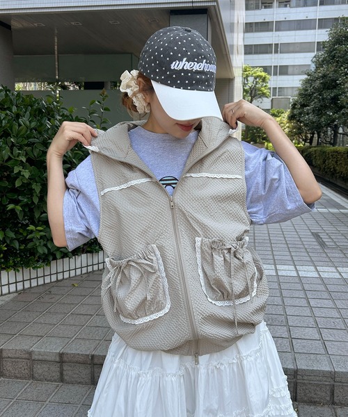 WC(ダブル シー)の「チェックナイロンベスト(ベスト・レディース・ベージュ・FREE)」の9枚目の写真