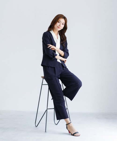WHITE JOOLA(ホワイトジョーラ)の「【 軽くて伸びる 】 ハイストレッチカルゼワッシャーライト・セットアップ(スーツセット・レディース・チャコールグレー/グレイッシュベージュ/ネイビー・L/S/M)」の11枚目の写真