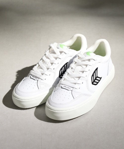 CARIUMA(カリウマ)の「VALLELY Leather Logo Sneaker バレリー レザー ロゴ スニーカー(スニーカー・メンズ・ホワイト系その他/ホワイト×ブラック・US-6/US-8h/US-9/US-7/US-6h/US-5h/US8/US8.5)」の6枚目の写真