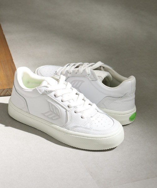 CARIUMA(カリウマ)の「VALLELY Leather Logo Sneaker バレリー レザー ロゴ スニーカー(スニーカー・メンズ・ホワイト系その他/ホワイト×ブラック・US-6/US-8h/US-9/US-7/US-6h/US-5h/US8/US8.5)」の4枚目の写真