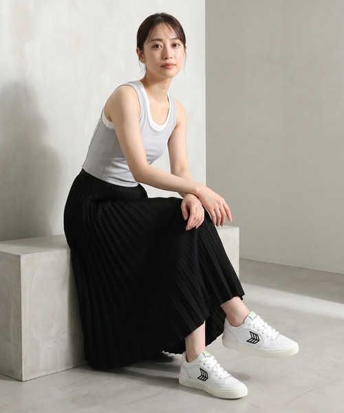 CARIUMA(カリウマ)の「VALLELY Leather Logo Sneaker バレリー レザー ロゴ スニーカー(スニーカー・メンズ・ホワイト系その他/ホワイト×ブラック・US-6/US-8h/US-9/US-7/US-6h/US-5h/US8/US8.5)」の3枚目の写真
