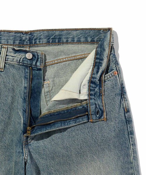 Levi's(リーバイス)の「Levi's/リーバイス エクストラ バギージーンズ(デニムパンツ・メンズ・ブラック/ライトインディゴブルー/ダークインディゴブルー・29inch/34inch/33inch/32inch/31inch/30inch/28inch/36inch)」の17枚目の写真