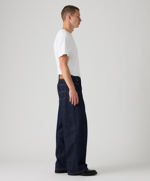 Levi's(リーバイス)の「Levi's/リーバイス エクストラ バギージーンズ(デニムパンツ・メンズ・ブラック/ライトインディゴブルー/ダークインディゴブルー・29inch/34inch/33inch/32inch/31inch/30inch/28inch/36inch)」の11枚目の写真
