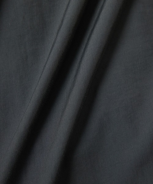 ADAM ET ROPE'(アダムエロペ)の「コットンポリエステルポプリンドレープシャツ(シャツ/ブラウス・メンズ・チャコールグレー/ネイビー/ブラウン/ピンク/ブルー系その他5・M/L)」の12枚目の写真