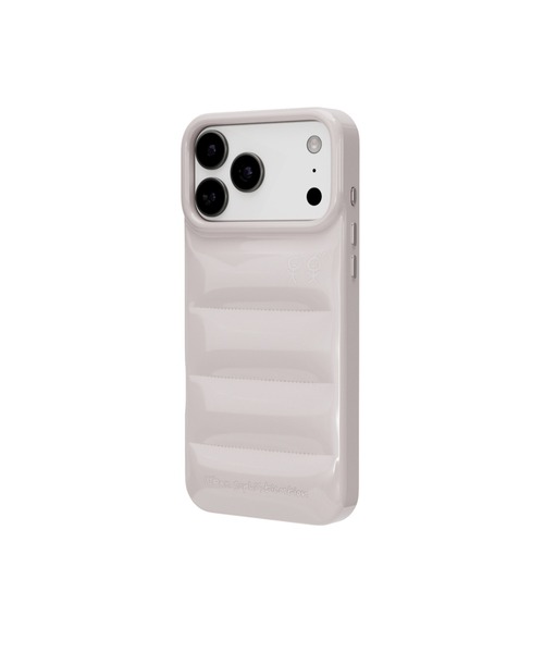 Urban Sophistication（アーバンソフィスティケーション）の「THE PUFFER CASE（スマホケース/カバー・メンズ・ベビーピンク/ホワイト/レッド/ブルー・17/iPhone 15 Pro Max/iPhone 16 Pro Max）」の5枚目の写真