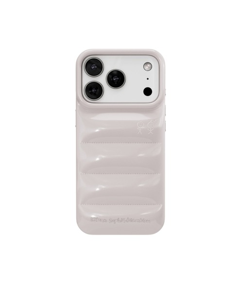 Urban Sophistication（アーバンソフィスティケーション）の「THE PUFFER CASE（スマホケース/カバー・メンズ・ベビーピンク/ホワイト/レッド/ブルー・17/iPhone 15 Pro Max/iPhone 16 Pro Max）」の8枚目の写真